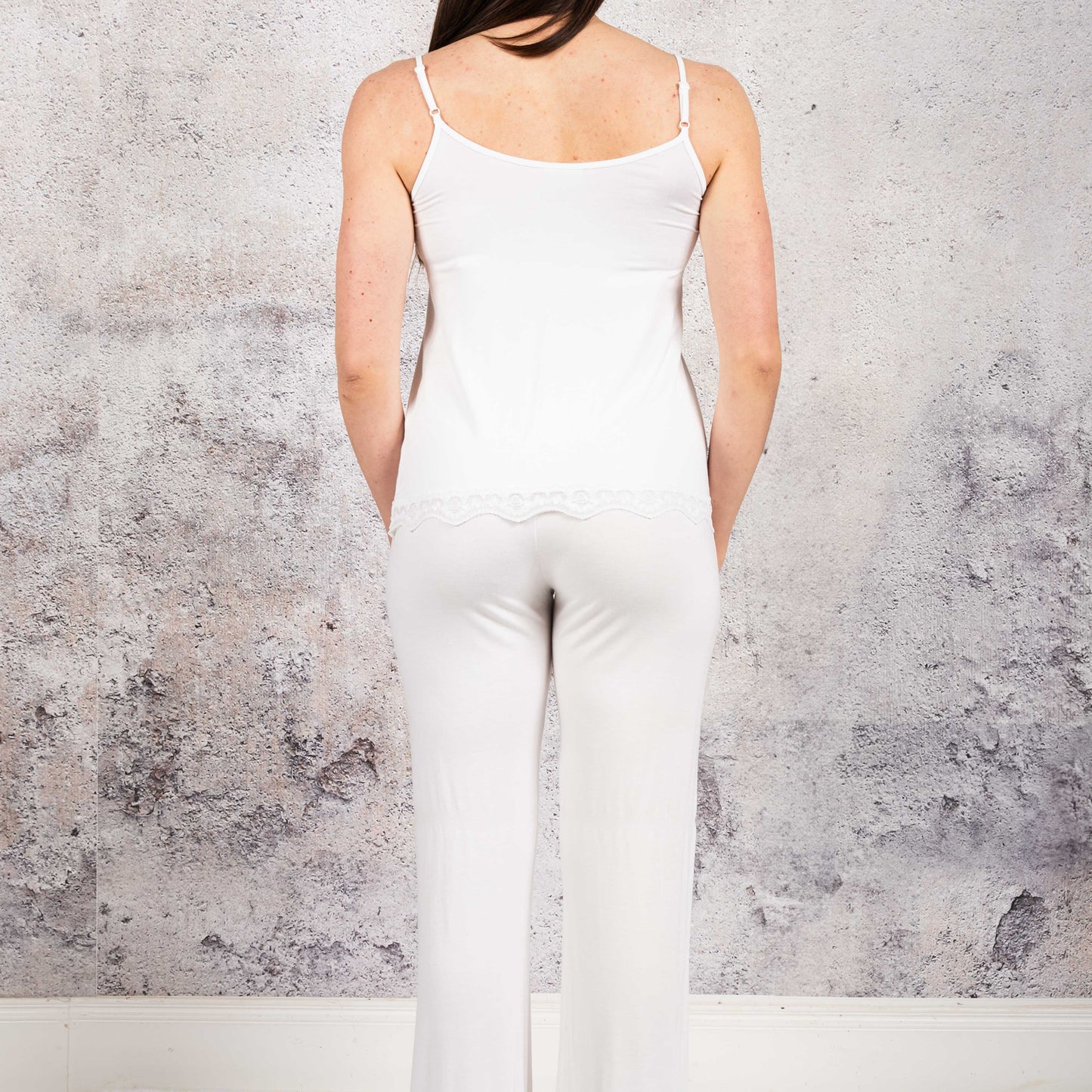 Conjunto De Pijama Con Aplicación De Encaje - Daffy Bi White